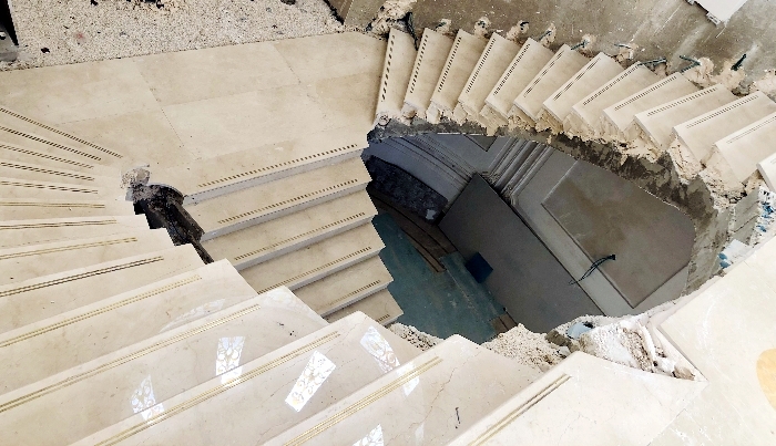 Spanish Crema Marfil Marble Spiral Staircase