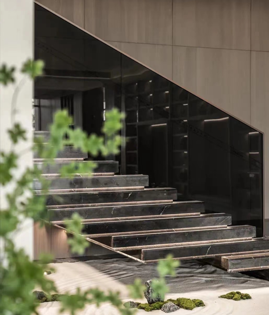 Elegant Marble Staircase with Spiral Design and Traditional Styles